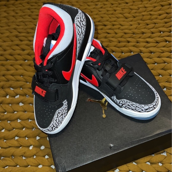 Air Jordan Legacy 312 Low - Picture 4 of 4
